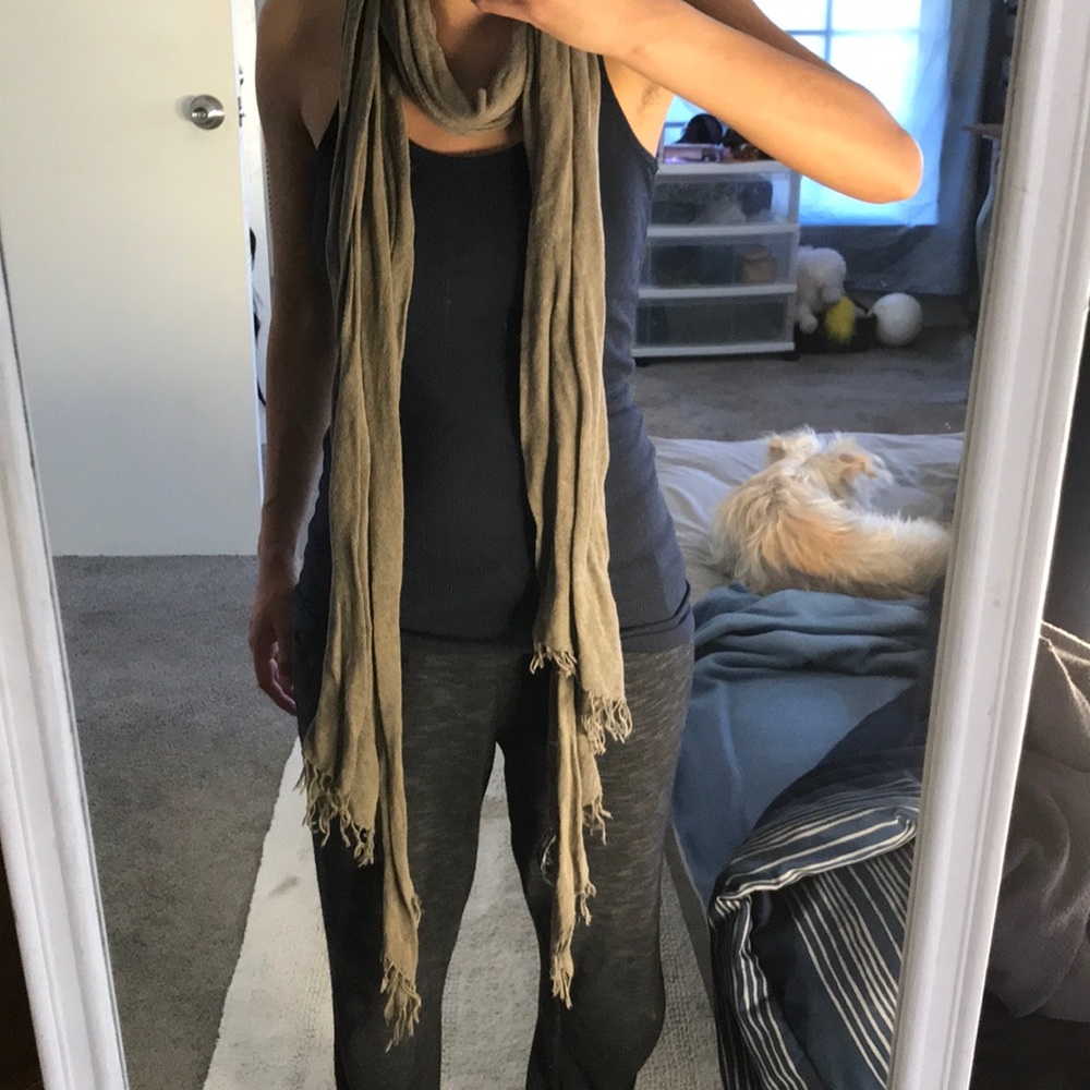 Vince scarf